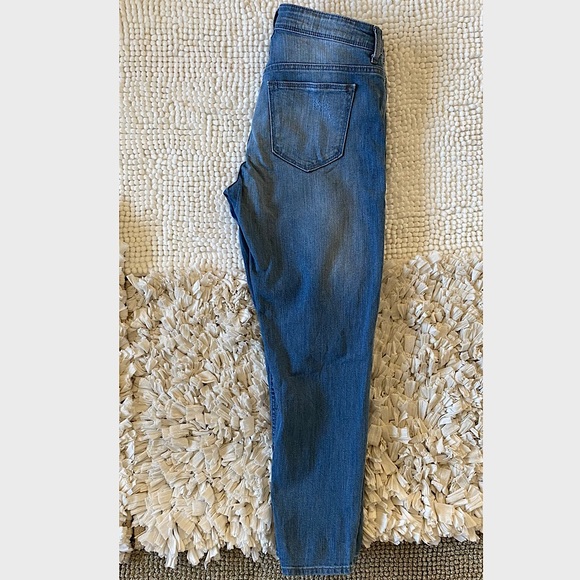 Capri Jeans - Picture 2 of 4